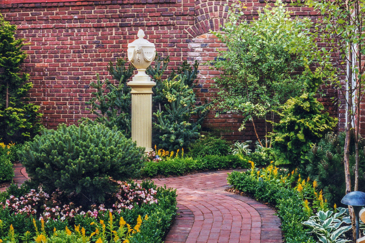Paths bordered by English Boxwood wind thru this garden. : Georgetown, Capitol Hill, and NW Gardens : CITYSCAPES® Landscaping LLC